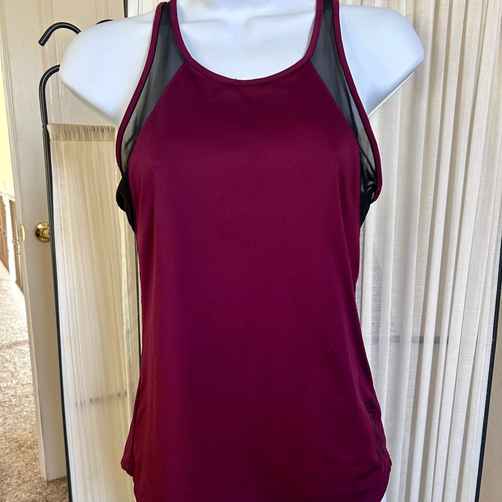 VS Pink Ultimate Open Back Workout Tank